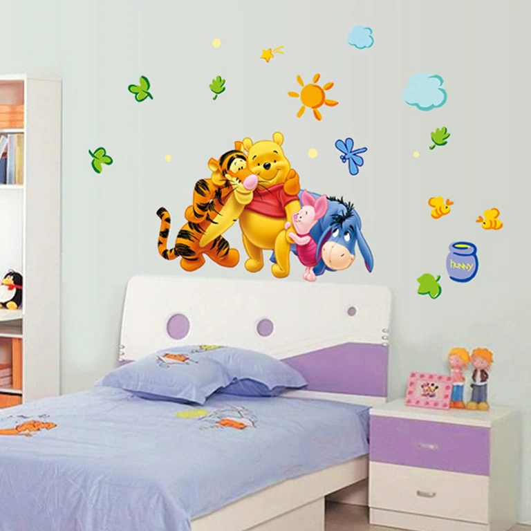 Nalepke Winnie the Pooh za dekoracijo sten v otroških sobah