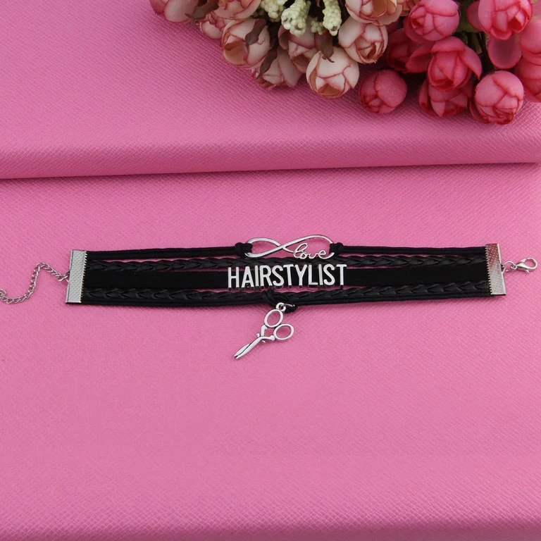 Usnjena zapestnica za urbano ali profesionalno barbershop obleko