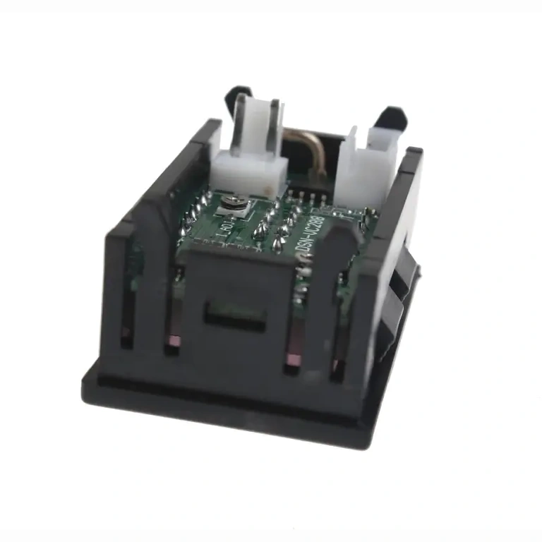 DC voltmeter-ampermeter za spremljanje vezij