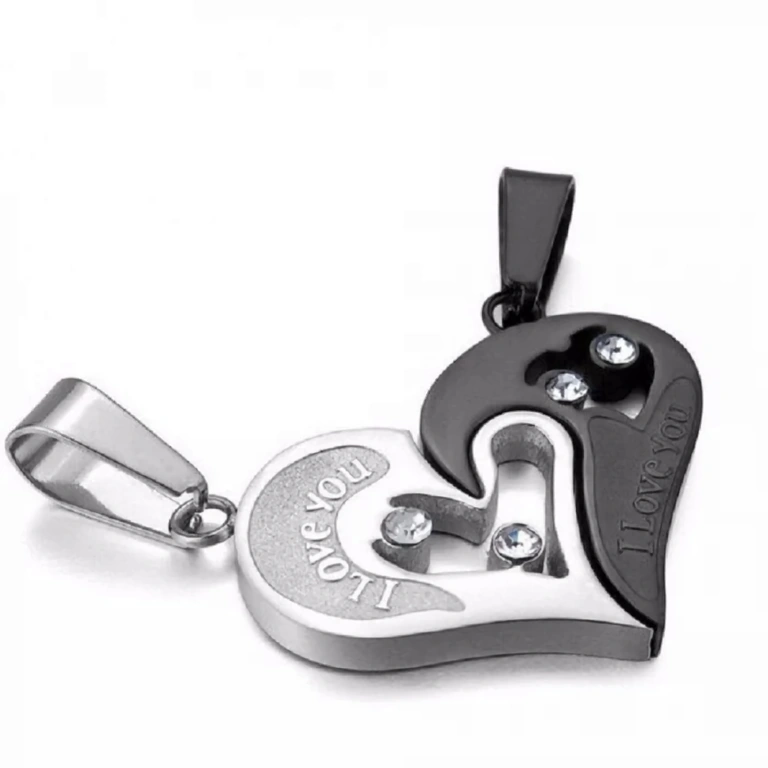 Ogrlice z združljivimi srci za zaljubljene Dve verižici s srčastimi obeski, primerni za pare