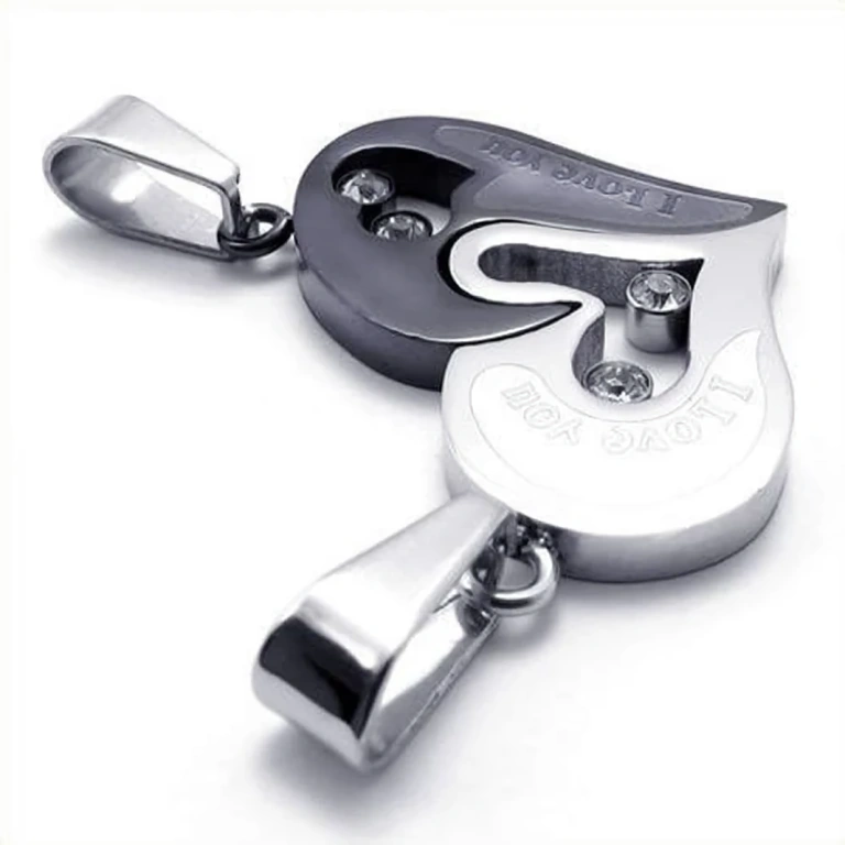 Srebrni in črni srčni pandanti za pare Srčasti obeski v srebrni in črni barvi za pare