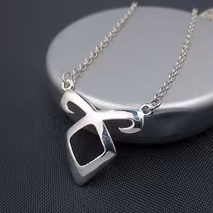 Obesek ogrlica The Mortal Instruments City of Bones – Angel, srebrna fantasy verižica