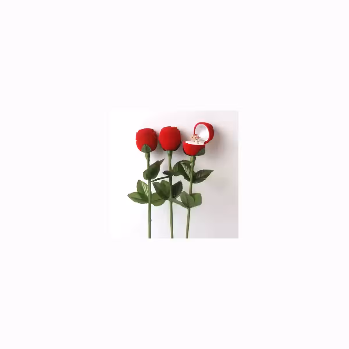 Romantična škatlica v obliki vrtnice za podaritev prstana