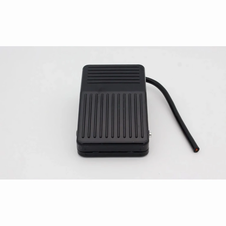 Električni stikalo za upravljanje z nogo – industrijska uporaba