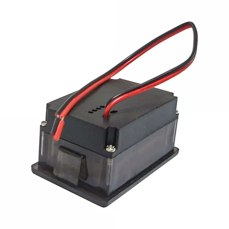 Natančno merjenje napetosti za avtomobilske in električne sisteme z jasnim zaslonom