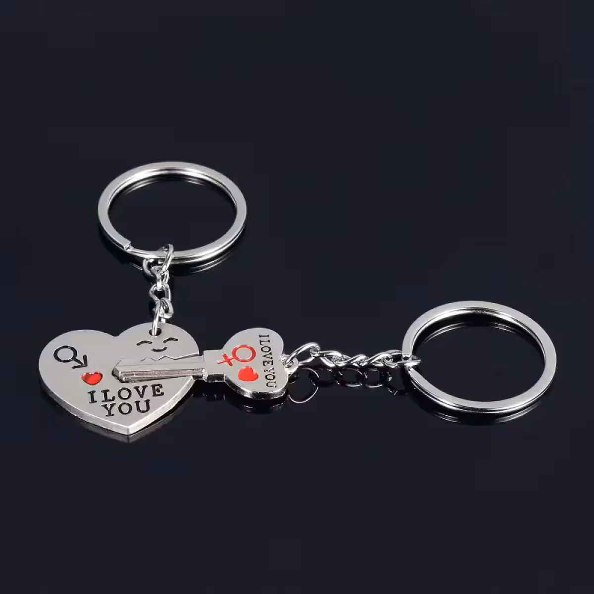 Lepi obesek s srcem in ključavnico za dva