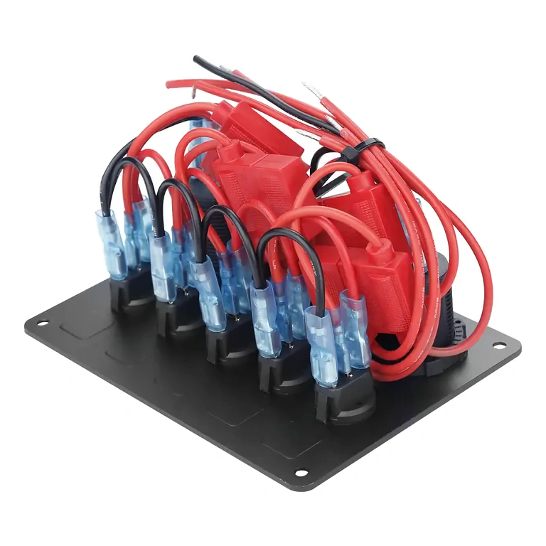 Vodoodporna in prašna avtomobilska plošča, 5 gumbov Avtomobilska plošča z IP65 zaščito, stikali z varovalkami, idealno za vlažna ali prašna okolja