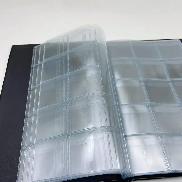 Album z 10 stranmi za organizacijo do 150 kovancev