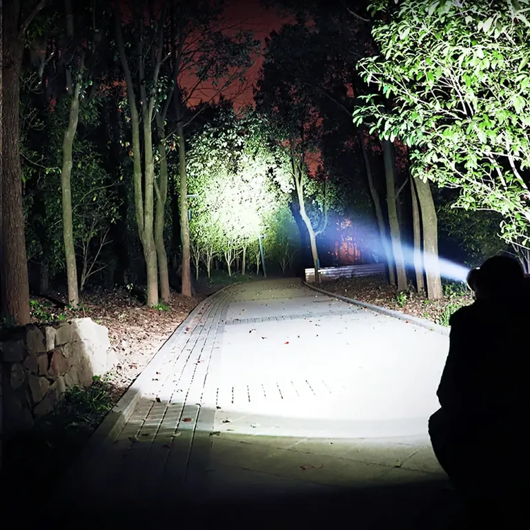 LED čelna svetilka za nočne aktivnosti Naglavna LED svetilka, idealna za delo in aktivnosti v temi