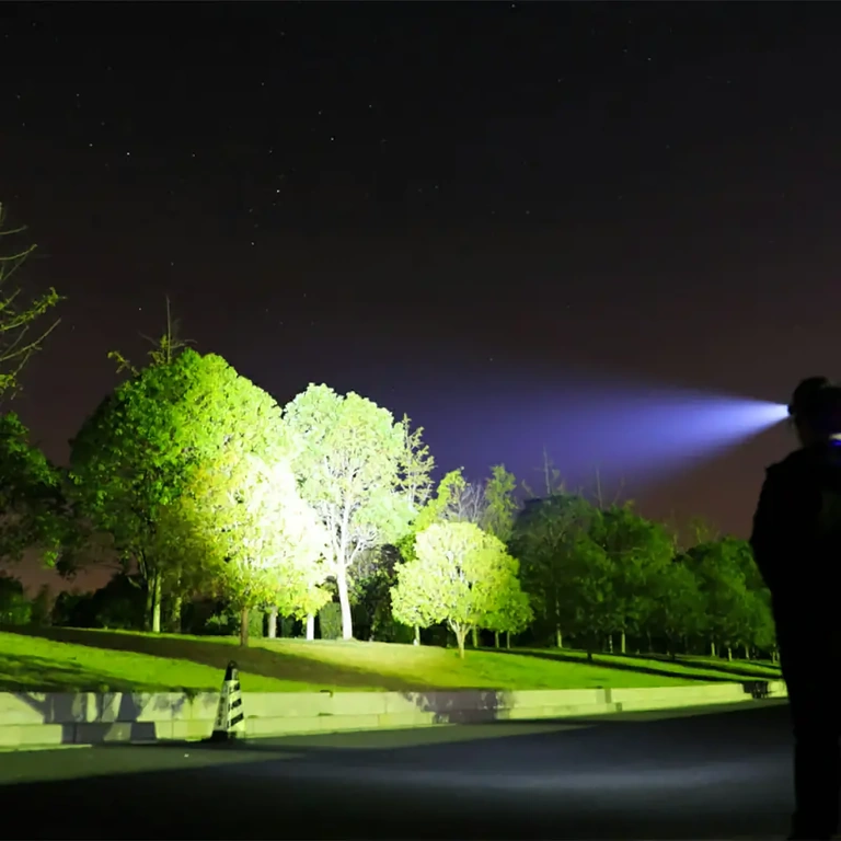 Močna LED svetilka za aktivnosti na prostem LED naglavna svetilka za kampiranje, ribolov in pohodništvo