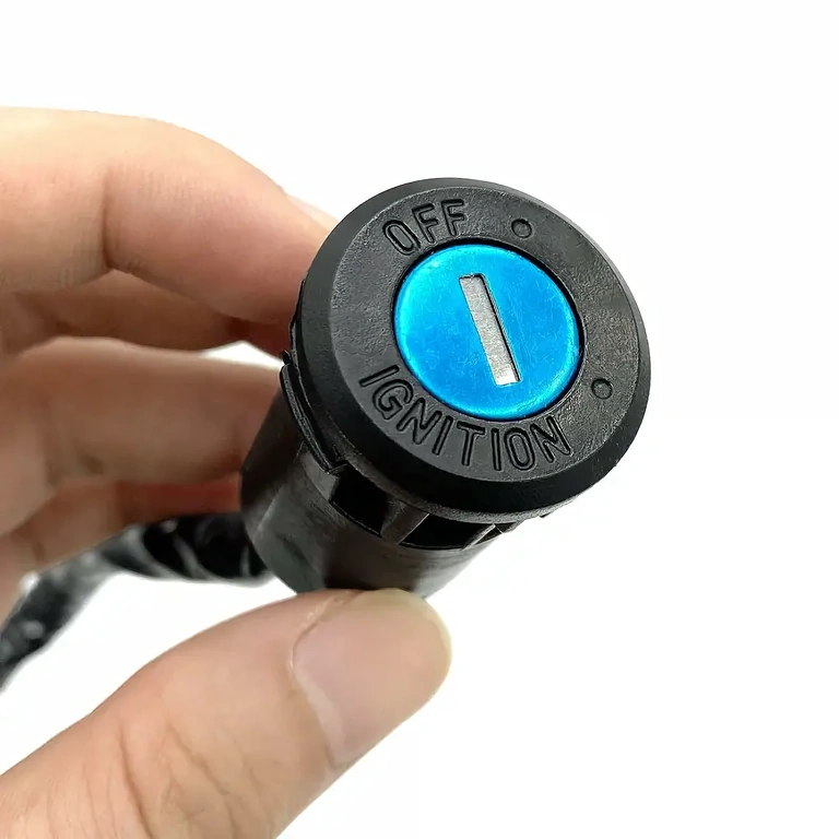 Univerzalni kontakt z ključem za skuter Zaganjalno stikalo s ključem za kitajske skuterje