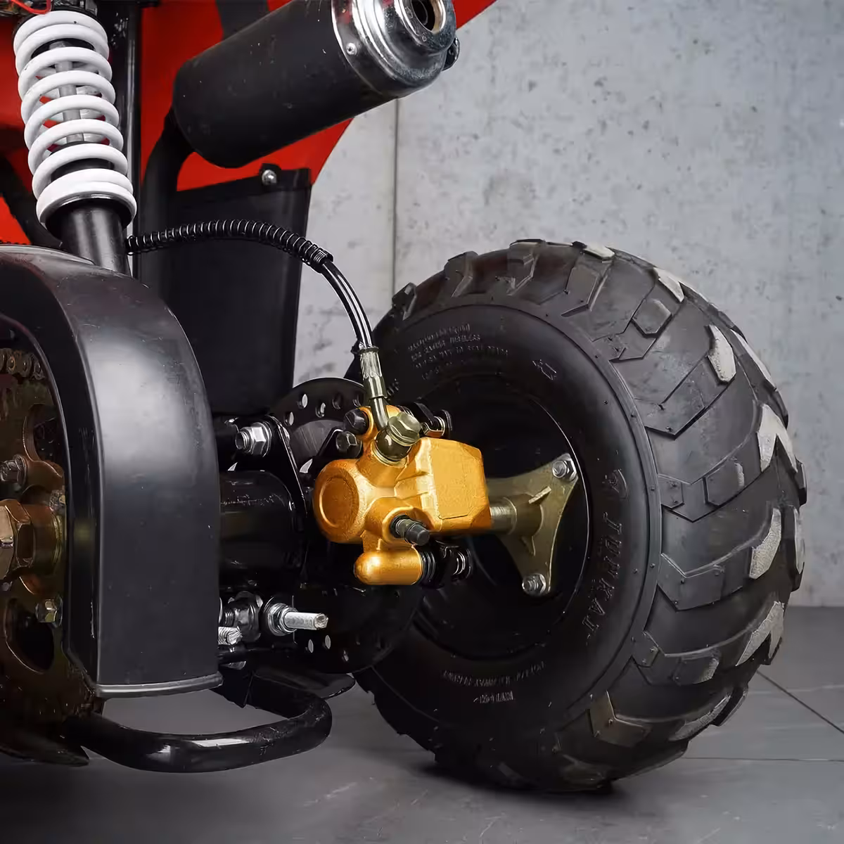 Zlatorjava ATV čeljust z zavorno ploščico, model za zadnje kolo