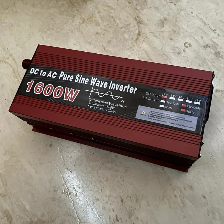 Prenosni inverter za prikolico 12V-220V Napajalna rešitev za kampiranje in avtodome