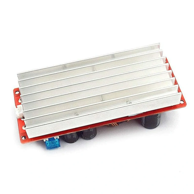 DC pretvornik za težke obremenitve Robusten DC-DC pretvornik za napajanje visokozmogljivih obremenitev