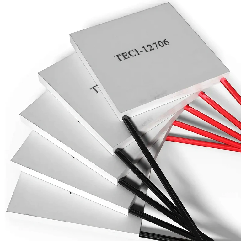 Termoelektrični modul s Peltier celicami za hlajenje in ogrevanje