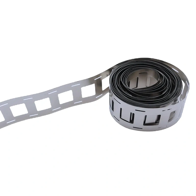 Postopek točkovnega spajkanja na traku iz čistega niklja