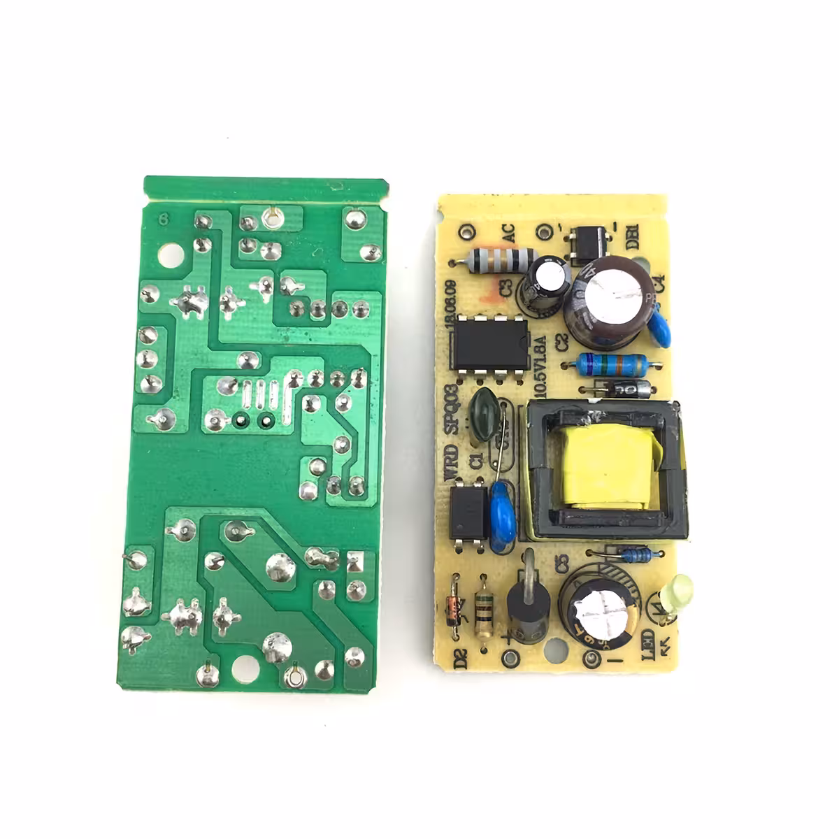 Napajalnik 5V 2A, primeren za LED trakove