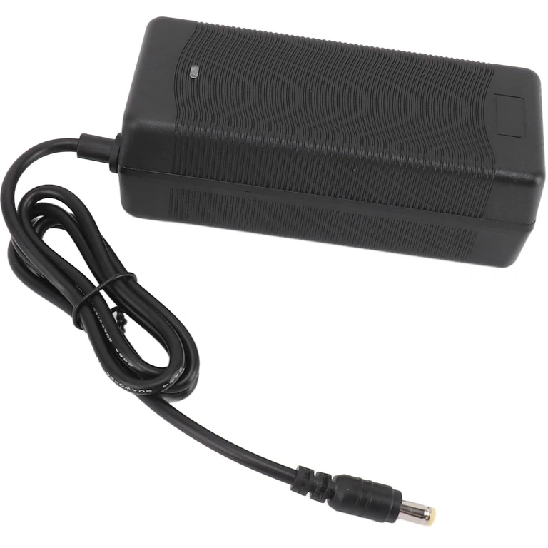 Polnilec za električna vozila Polnilec 48V–54.6V 2A za skiroje, kolesa in električne skuterje, z zaščito in LED indikatorjem