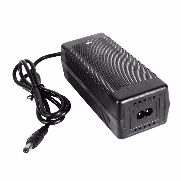 Polnilec 48V Li-Ion 54.6V 2A za električni skuter, kolo in motor