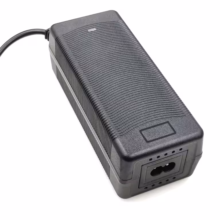 Polnilec 60V 2A za električni skuter, tricikel in kolo – CityCoco, Harley, skuterji 60V