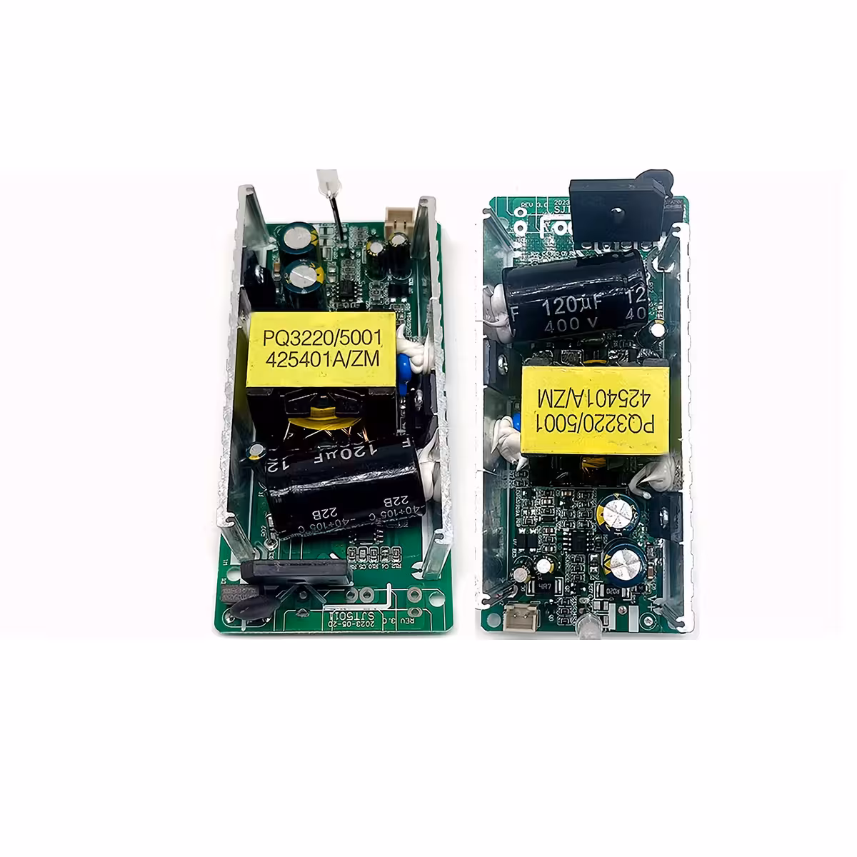 Elektronska plošča polnilca 24V 2A – vidne komponente in zaščite