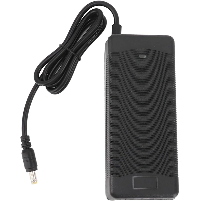 Polnilec 24V Li-Ion – LED indikator Polnilec 24V 2A z rdečo LED za polnjenje in zeleno za popolnoma napolnjeno baterijo