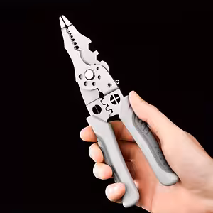 Večnamenske klešče za električarje – rezanje, odstranjevanje izolacije in stiskanje 6-v-1