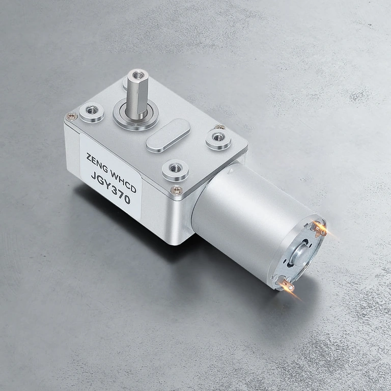 Detajl D-profilne gredi iz kaljenega jekla motorja z reduktorjem 12 V