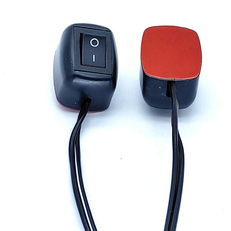 Structura in ohišje stikala za nadometno montažo