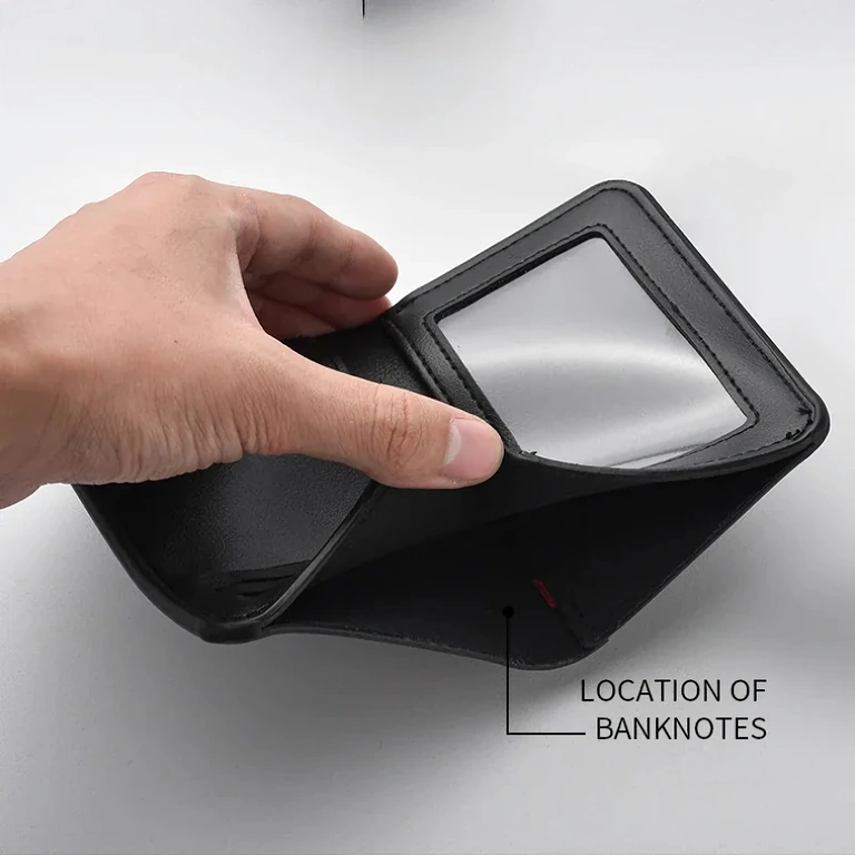 Denarnica za kartice in osebno izkaznico iz naravnega usnja, tanka in elegantna, držana v roki